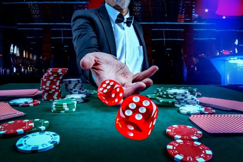 Live baccarat table UI showing banker, player, tie and side-bet panels